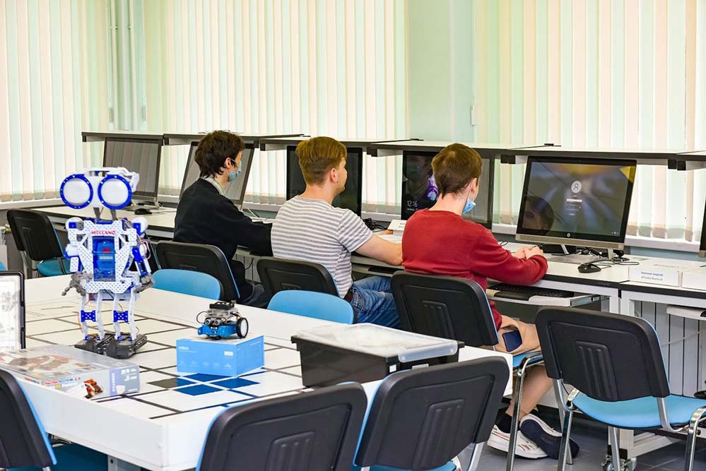 Открытая инжиниринговая школа НИУ «БелГУ» приглашает школьников на новые направления